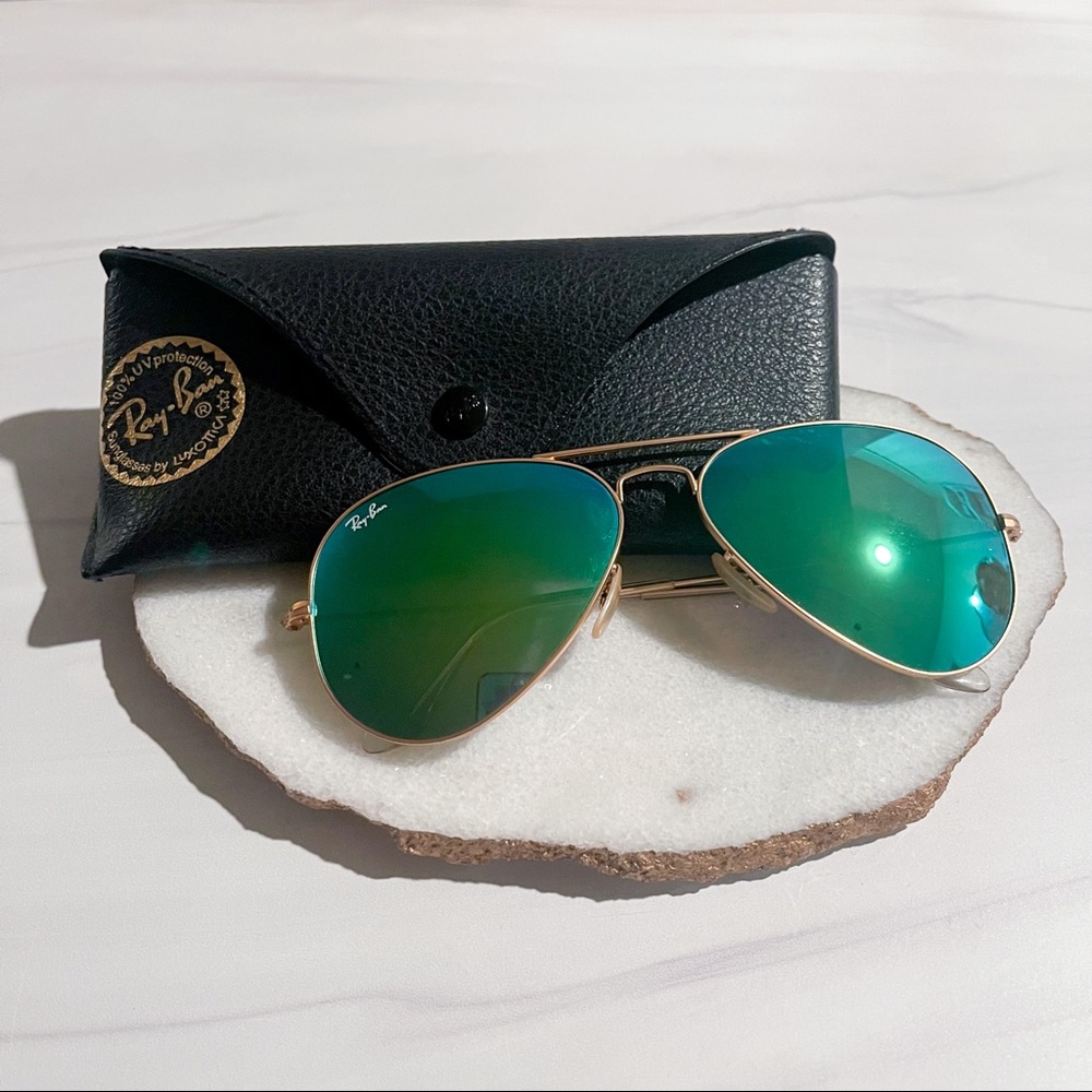 Ray-Ban Aviator Green Flash Lenses Gold Frame
